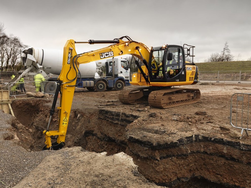 Conforto ao Operador JS130LC
